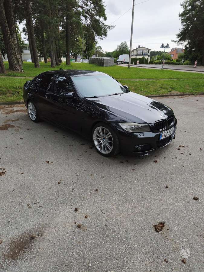 BMW 330, 3.0 l., Седан