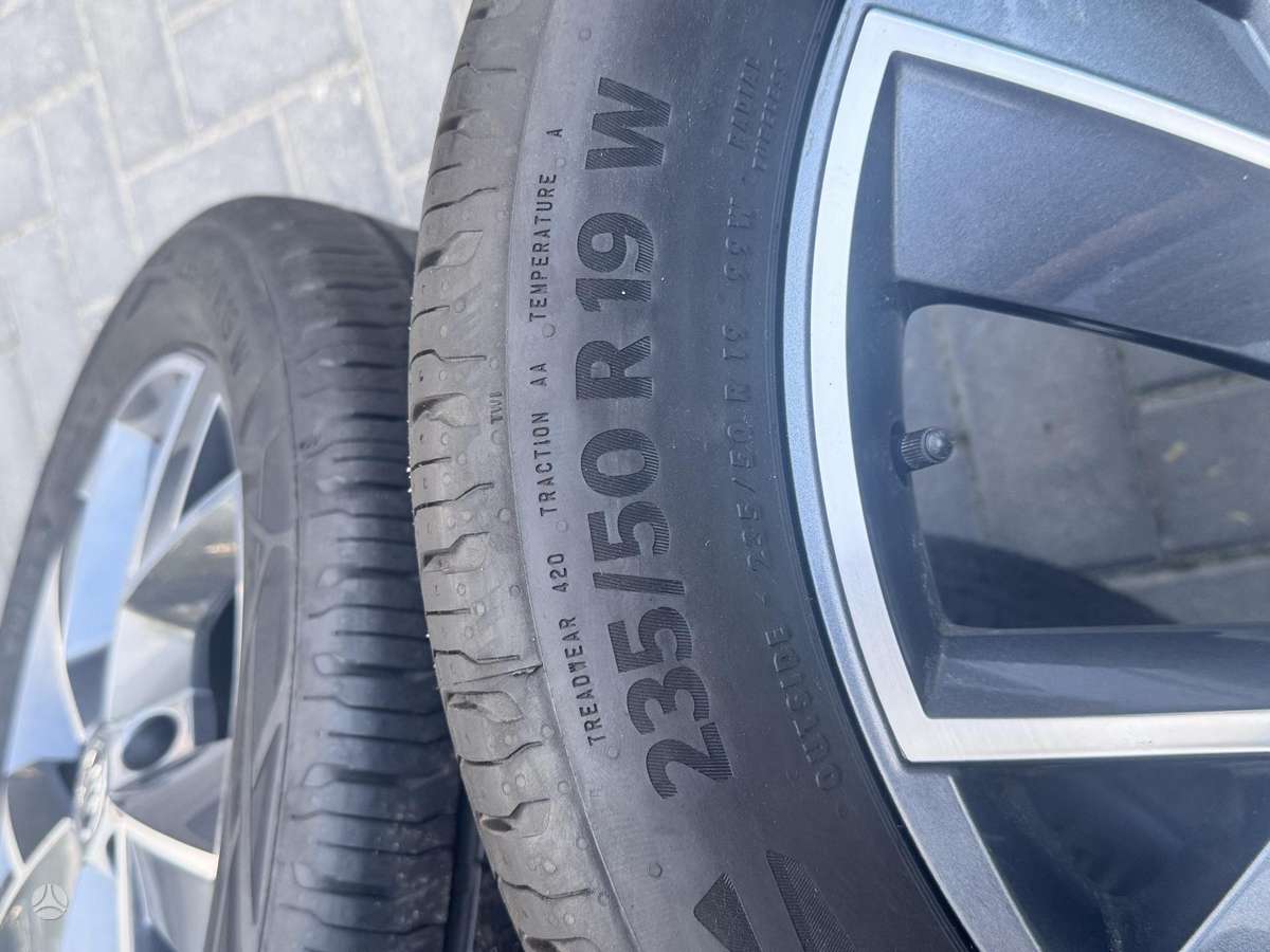 Continental EcoContact 6, летние 235/50 R19