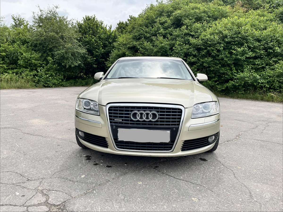 Audi A8, 4.2 l., Лимузин