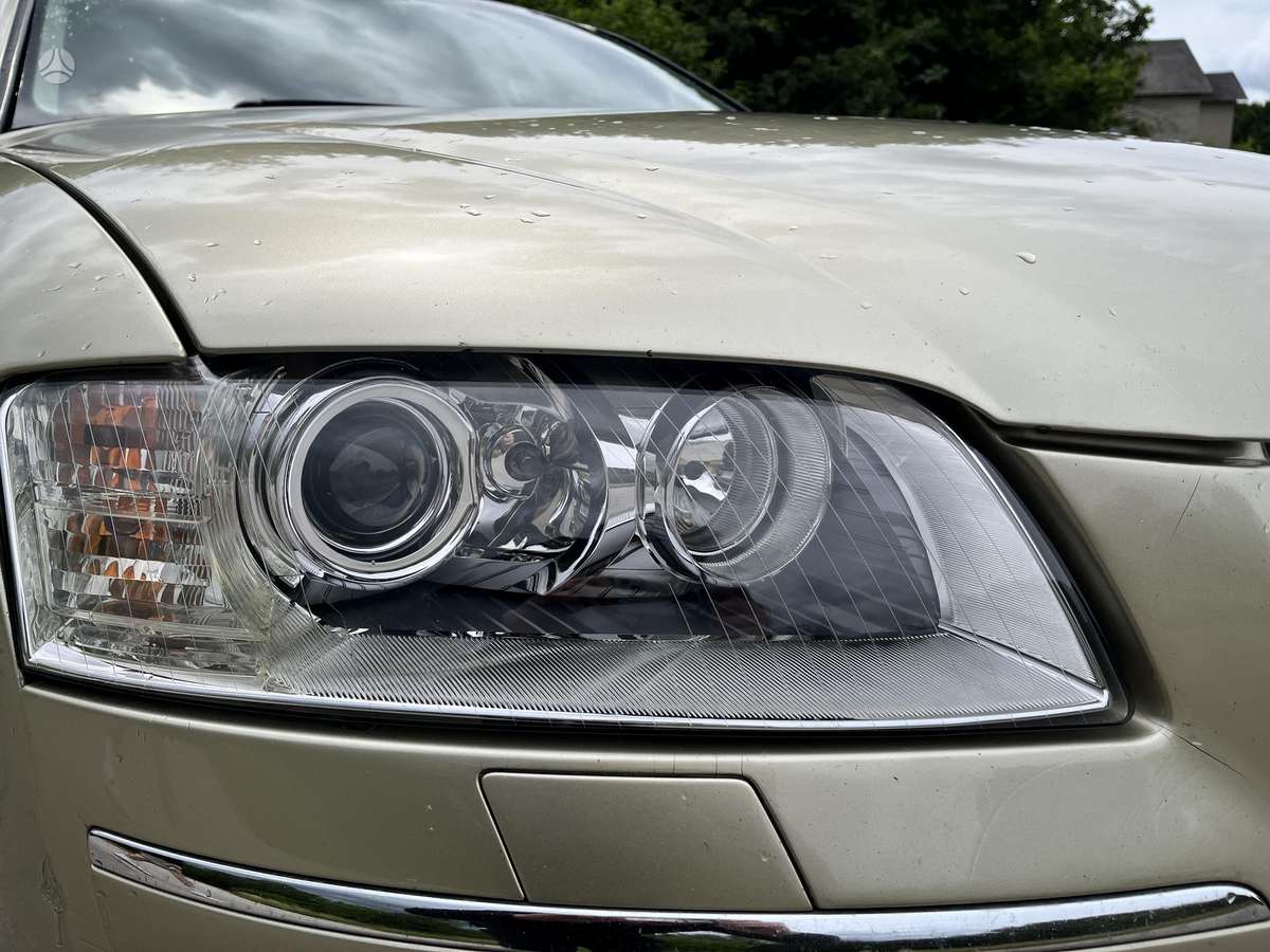 Audi A8, 4.2 l., Лимузин