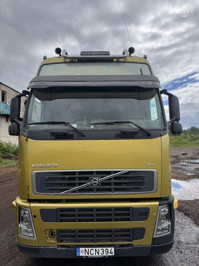 Volvo FH 440, double sleeper
