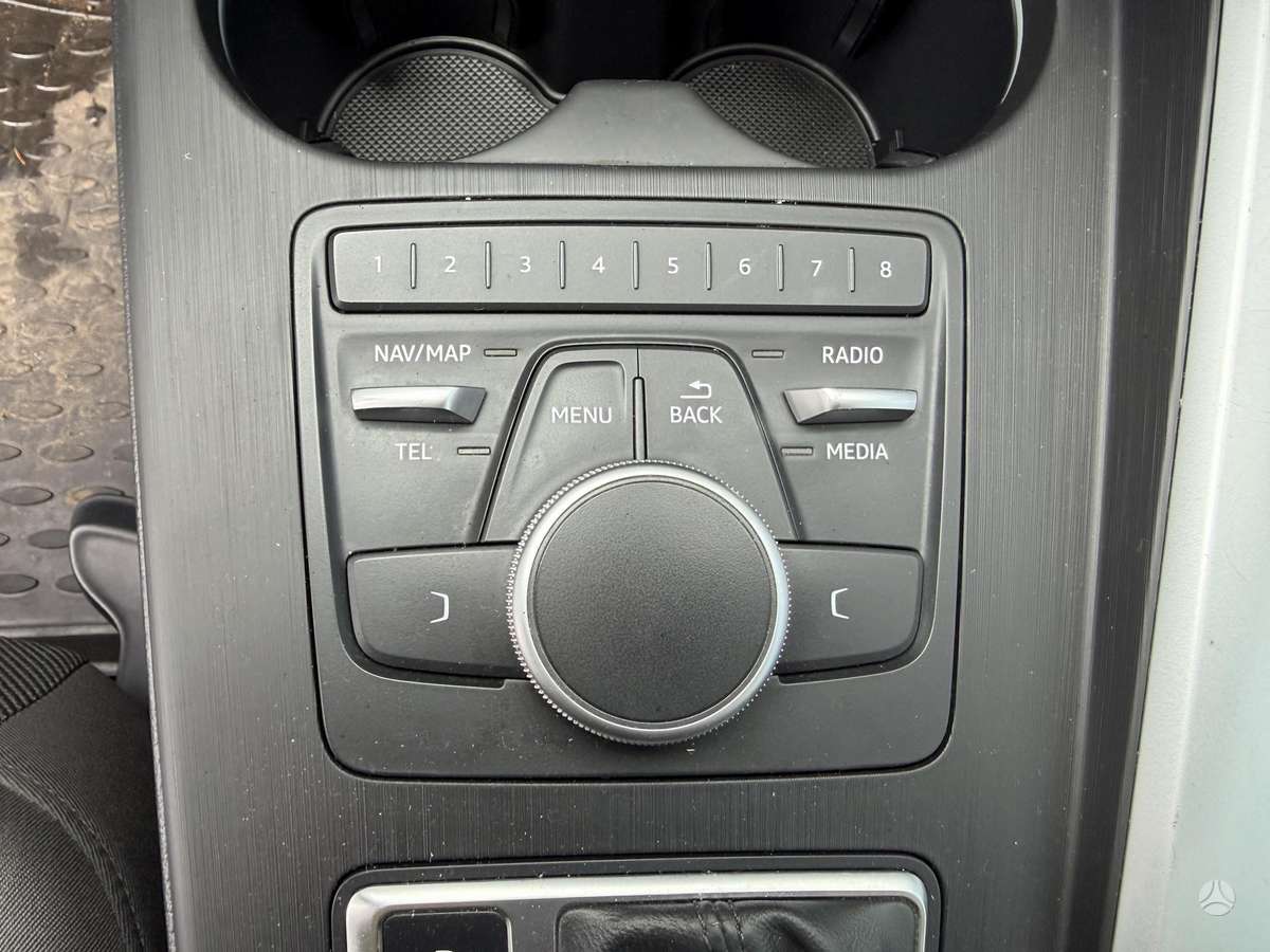 Audi A4, 2.0 l., Седан