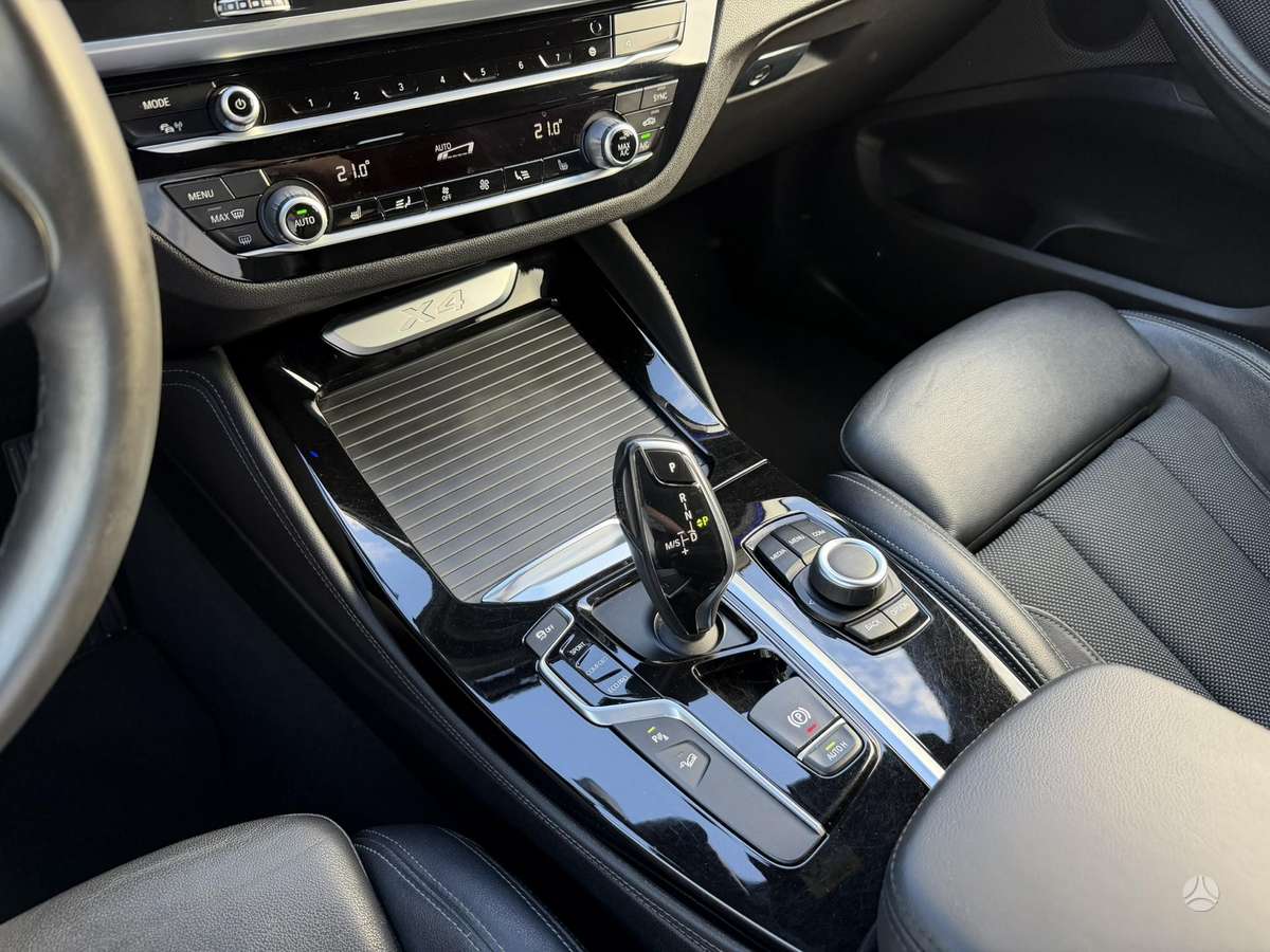 BMW X4, 2.0 l., Внедорожник / Кроссовер
