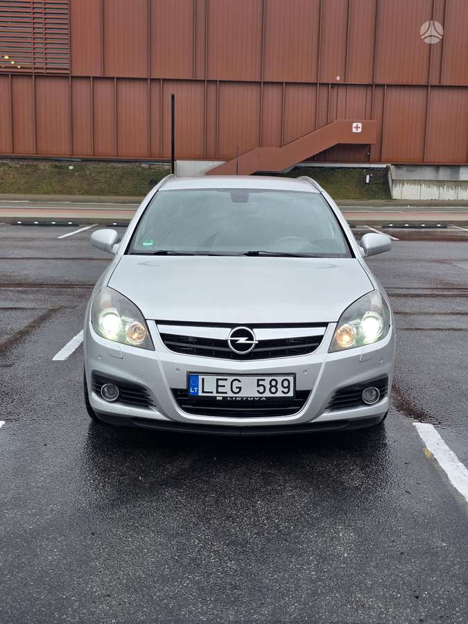 Opel Signum, 3.0 l., hatchback