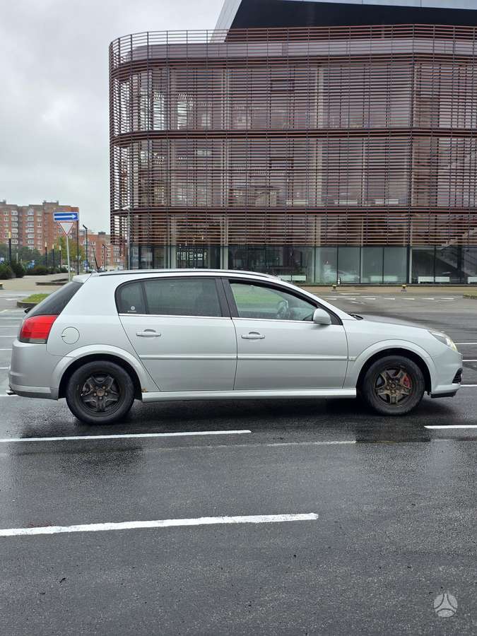 Opel Signum, 3.0 l., hatchback