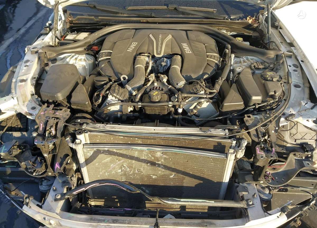 BMW M550, 4.4 l., Седан
