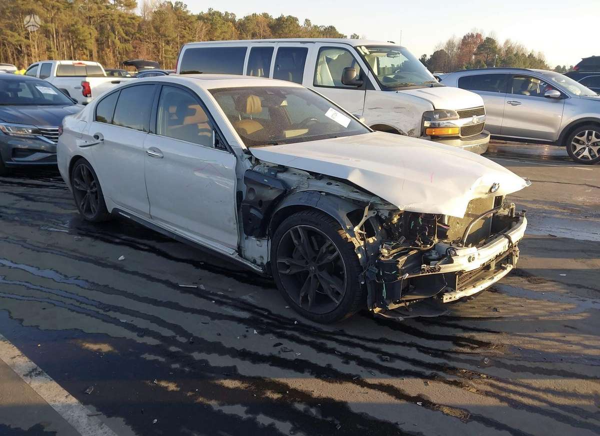 BMW M550, 4.4 l., Седан
