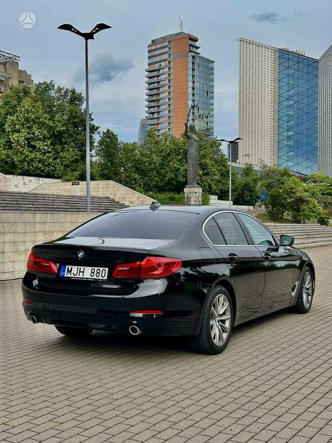 BMW 520, 2.0 l., Седан