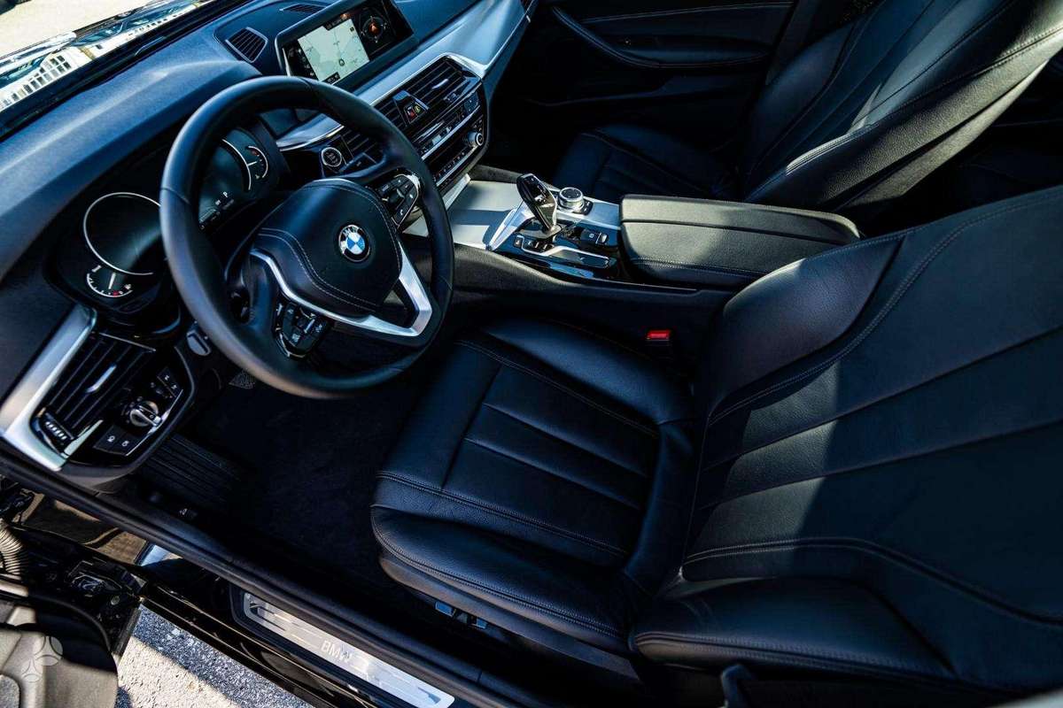 BMW 520, 2.0 l., Седан
