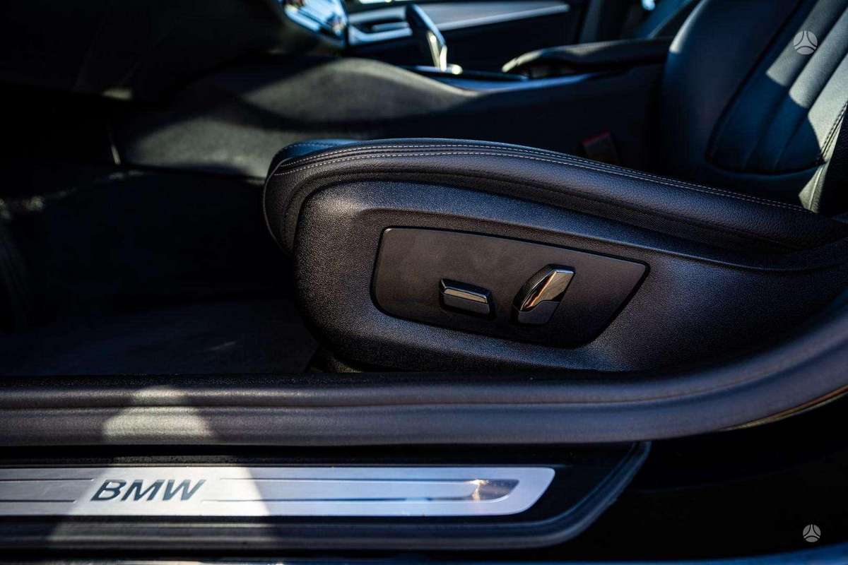 BMW 520, 2.0 l., Седан