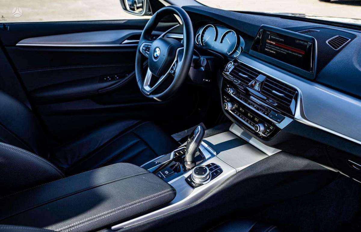 BMW 520, 2.0 l., Седан