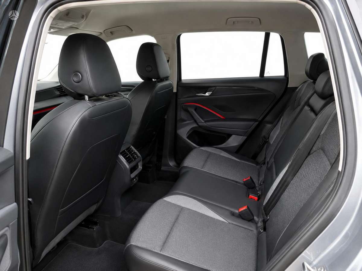 Volkswagen Tiguan - 4