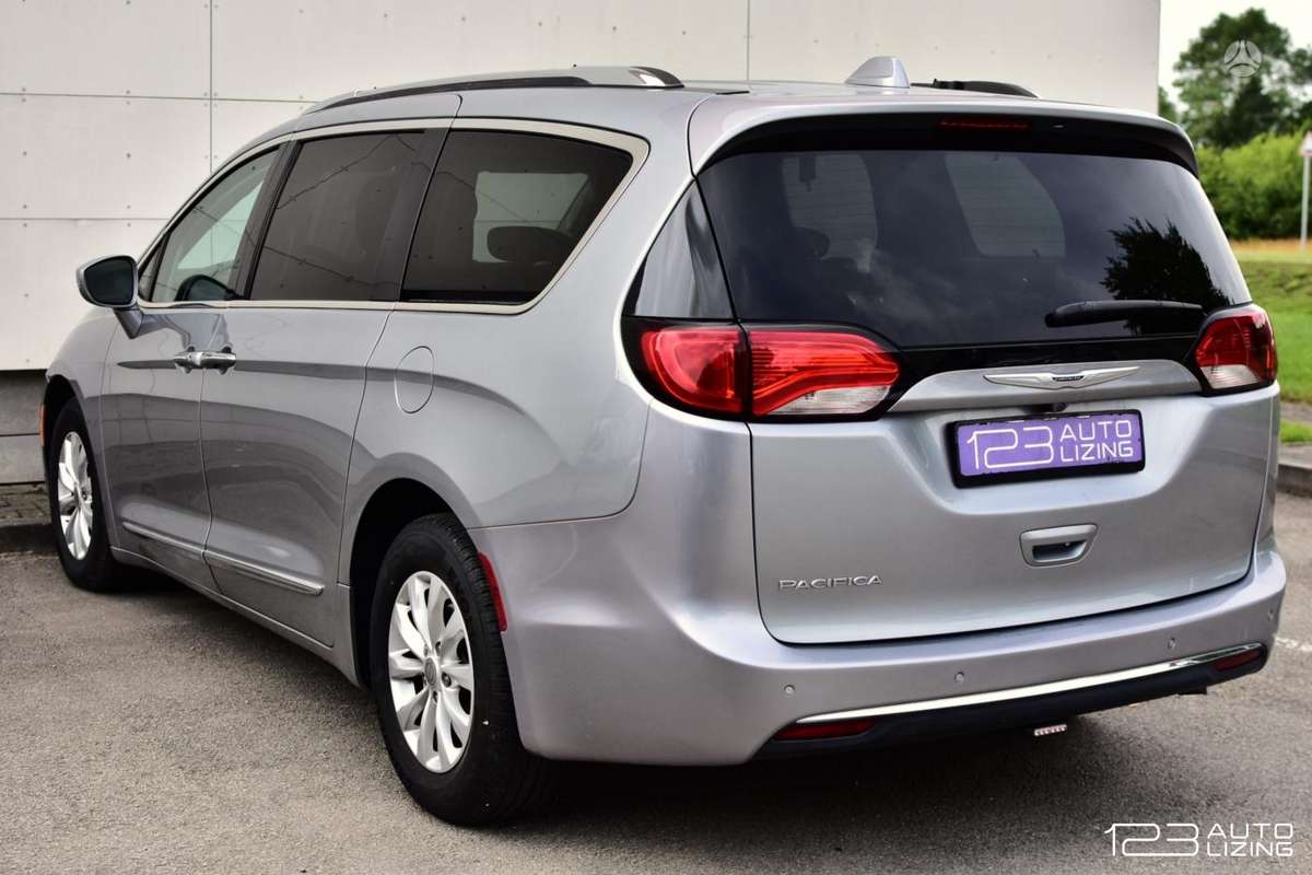 Chrysler Pacifica, 3.6 l., Минивэн