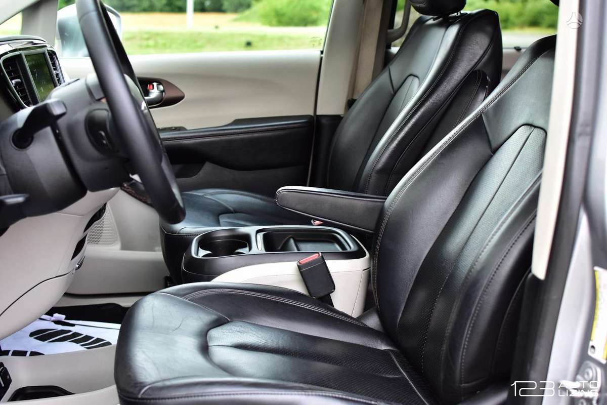 Chrysler Pacifica, 3.6 l., Минивэн