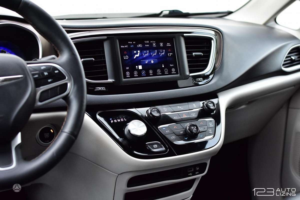 Chrysler Pacifica, 3.6 l., Минивэн