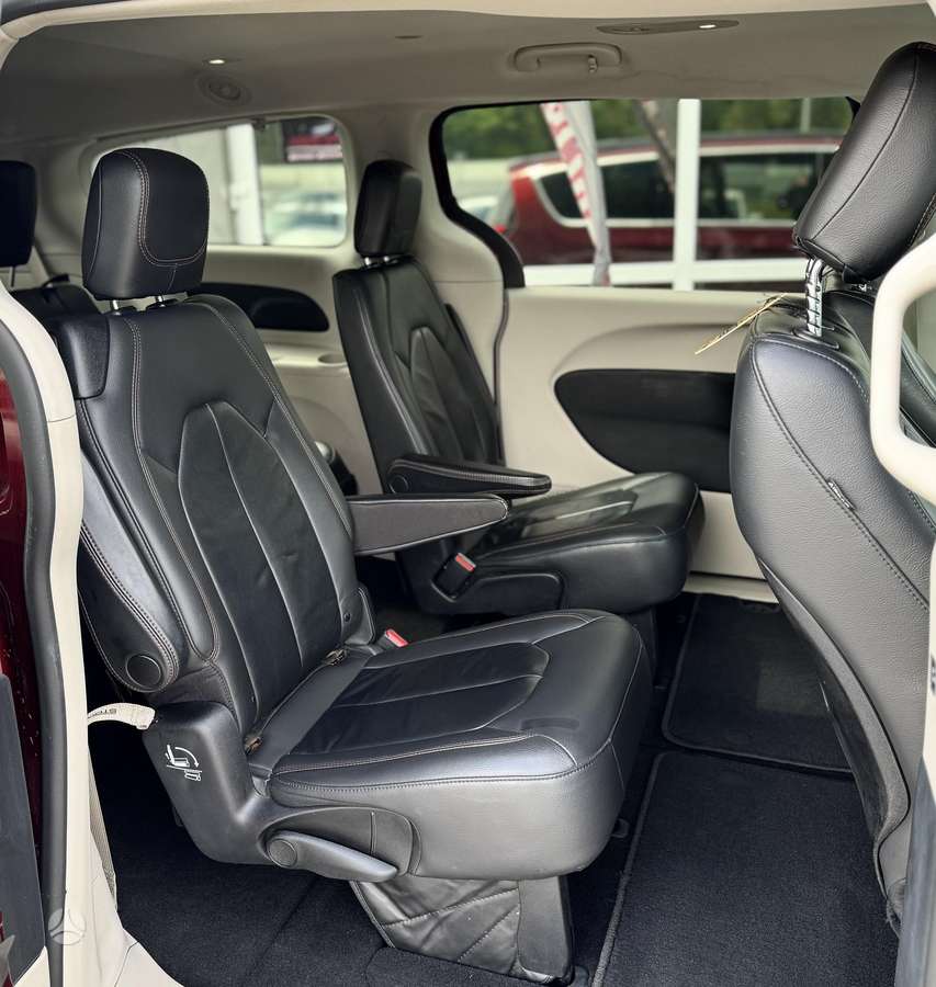 Chrysler Pacifica, 3.6 l., Минивэн