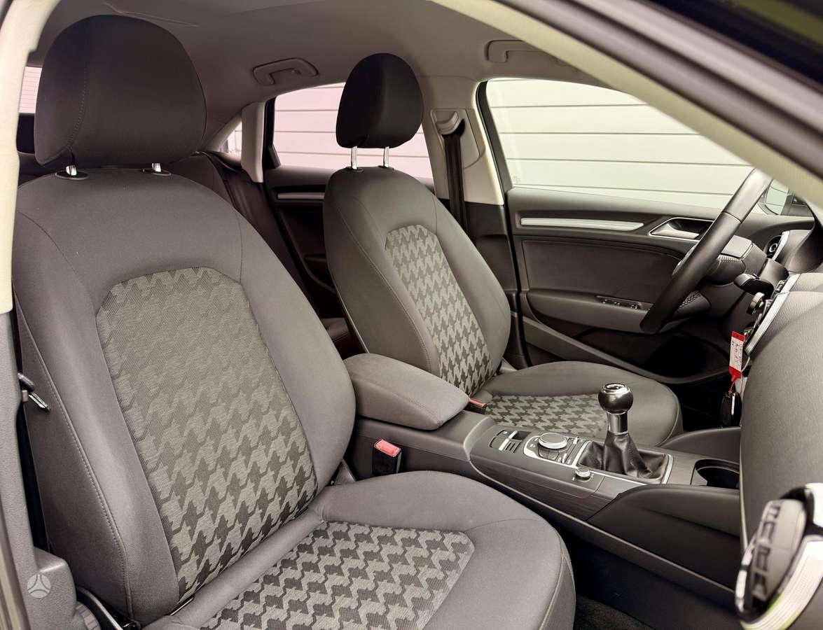Audi A3, 1.4 l., Седан