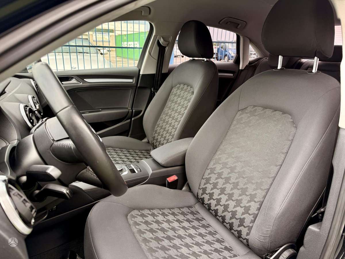 Audi A3, 1.4 l., Седан
