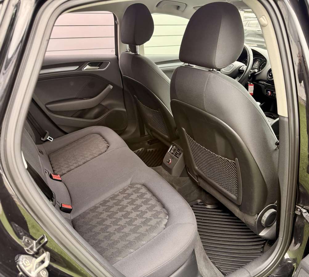 Audi A3, 1.4 l., Седан