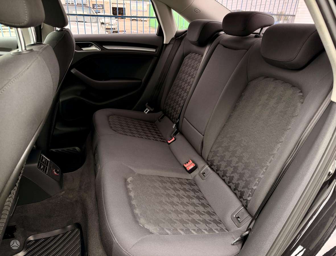Audi A3, 1.4 l., Седан