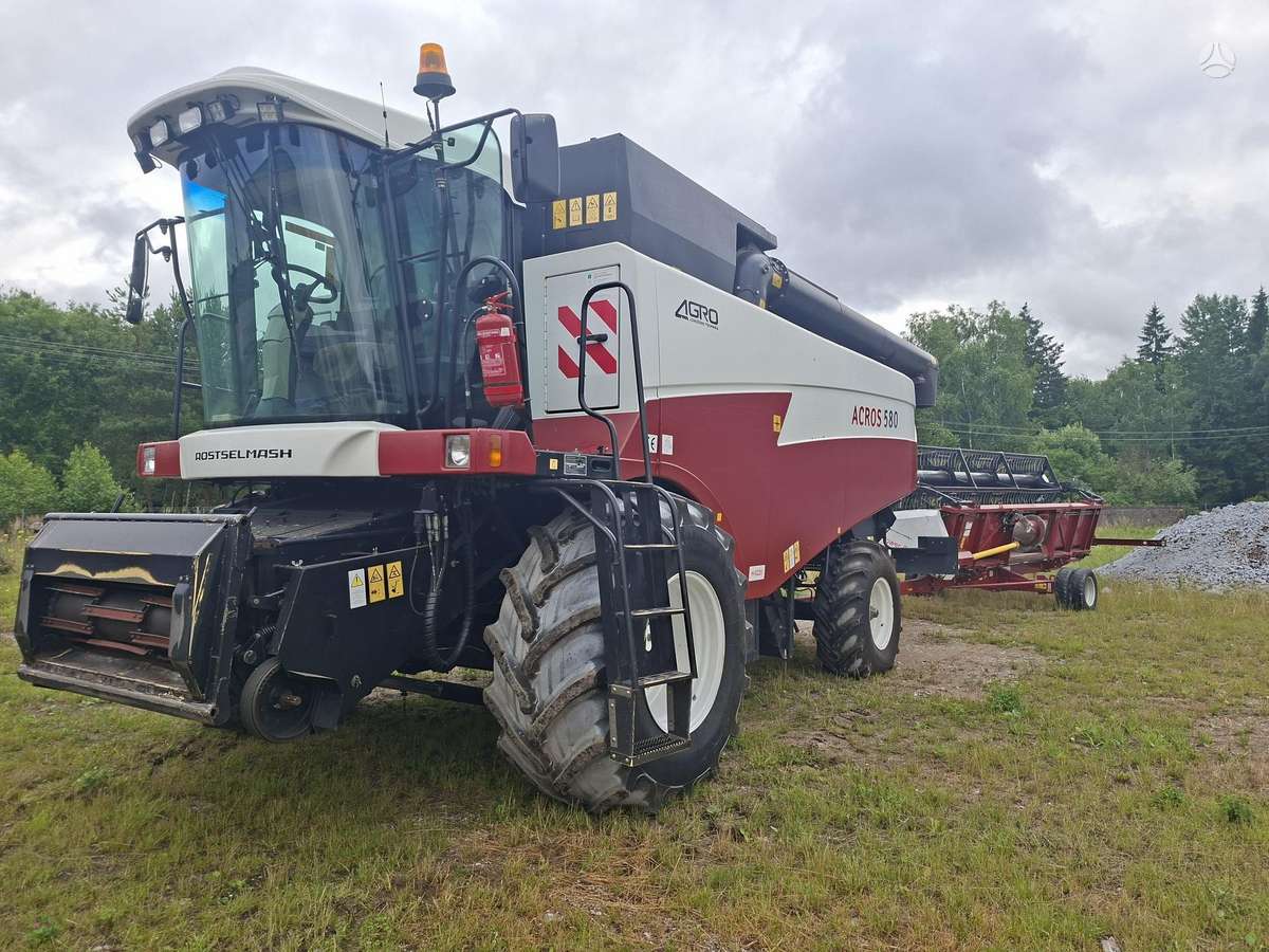 Rostselmash Acros 580, kombainai