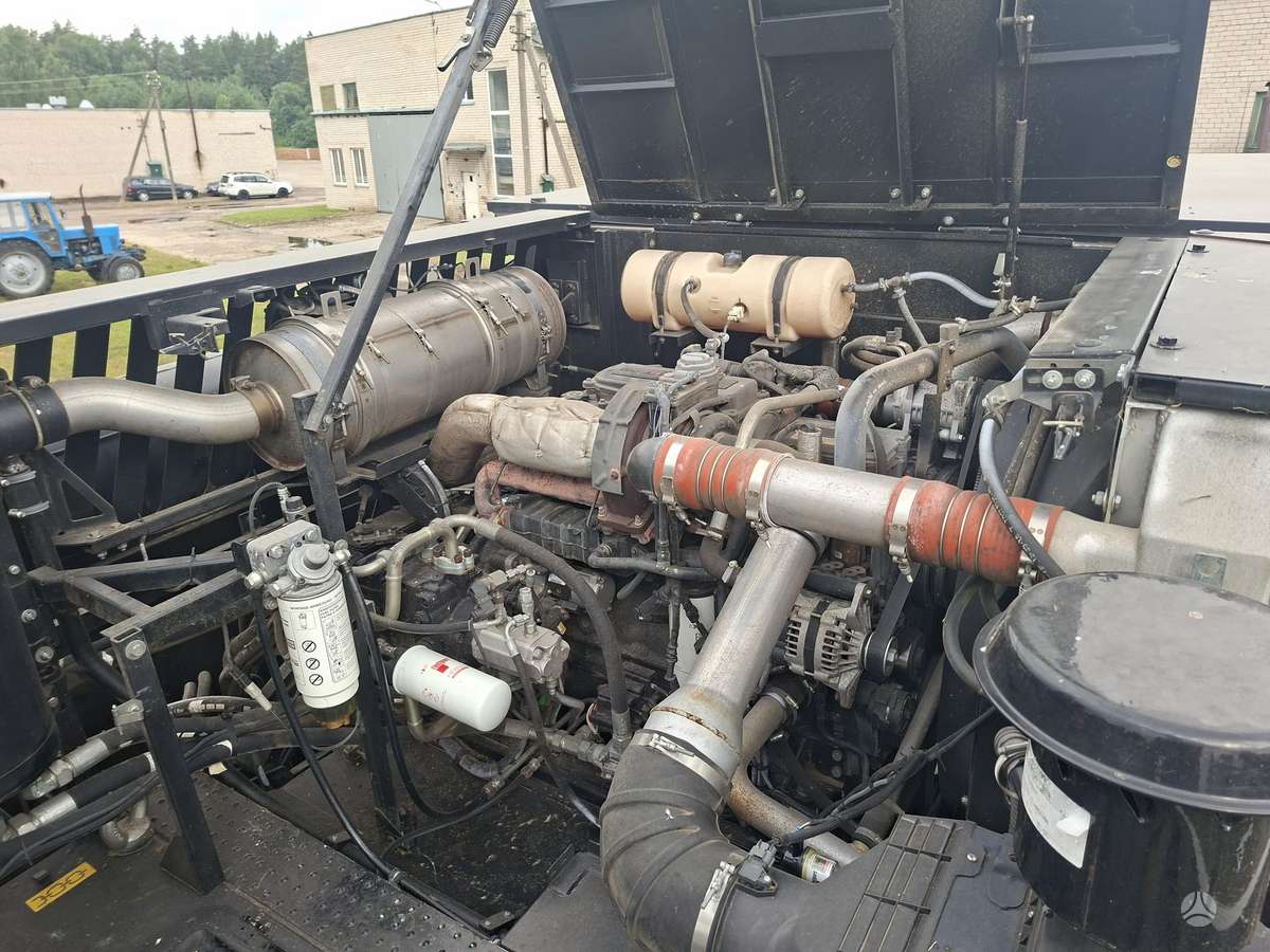Rostselmash Acros 580, kombainai