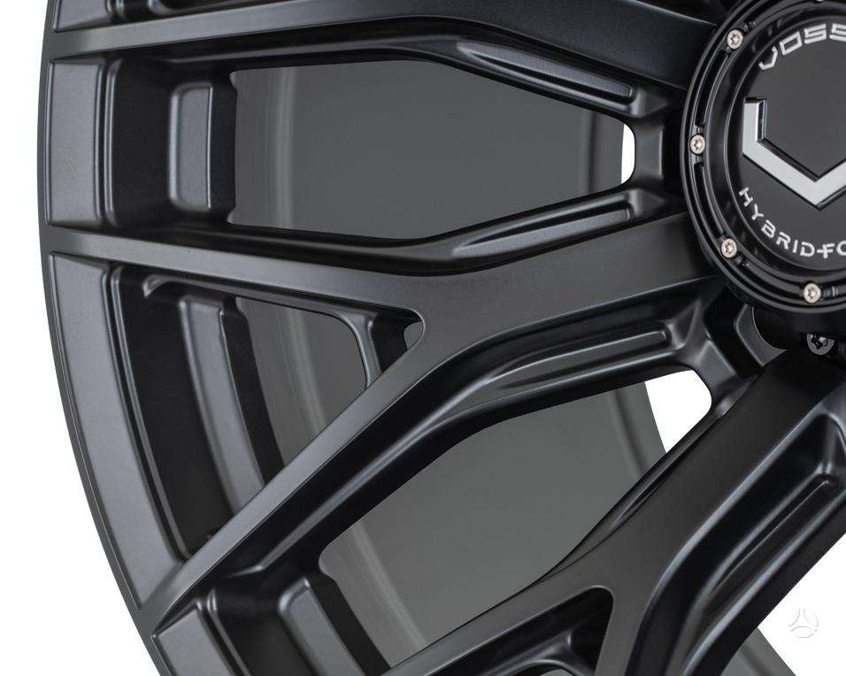 Vossen HF6-4 (8Lug), light alloy, R22