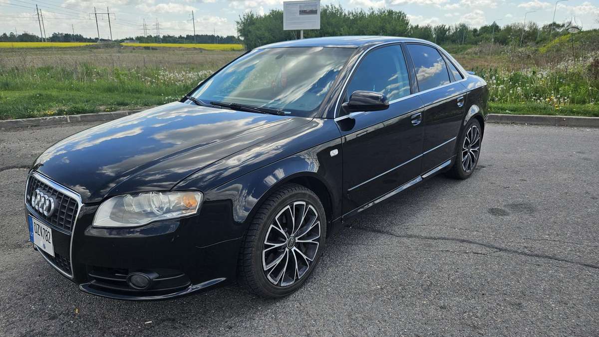 Audi A4, 2.0 l., Седан