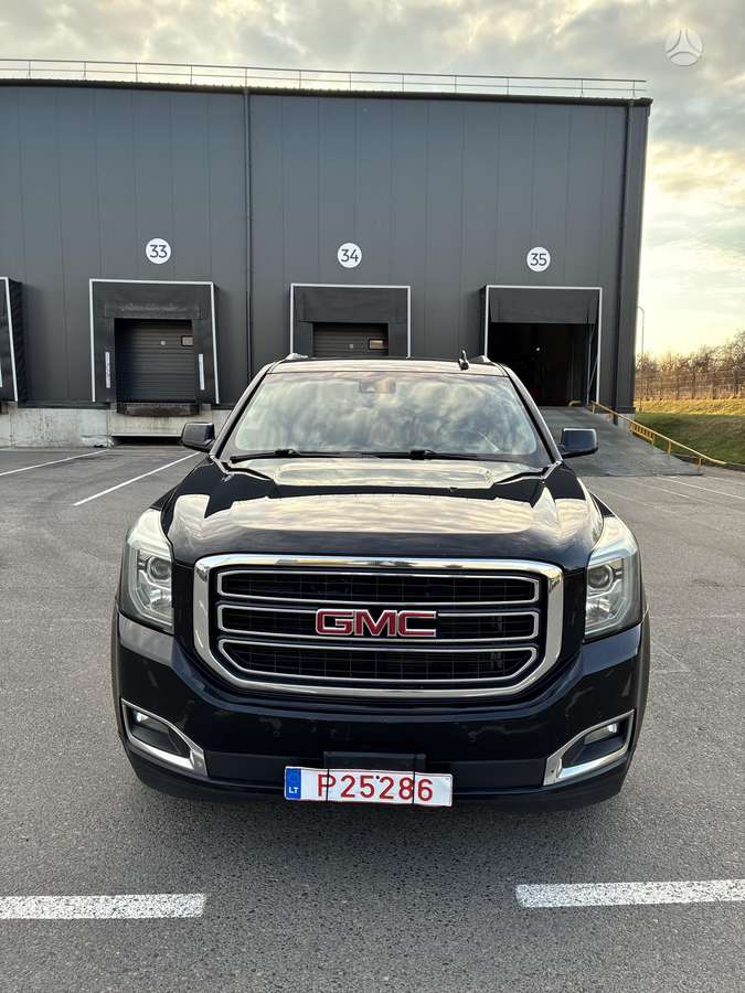 GMC Yukon, 5.3 l., off-road / crossover