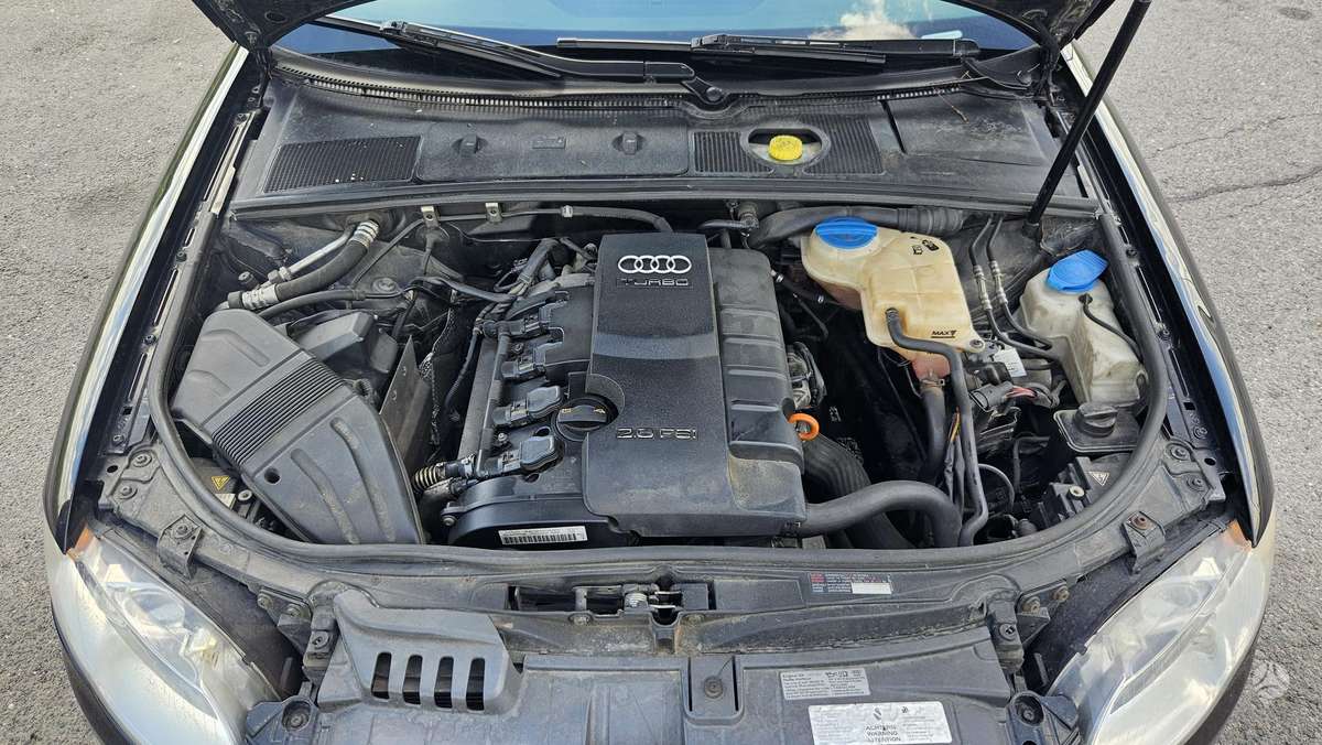 Audi A4, 2.0 l., Седан
