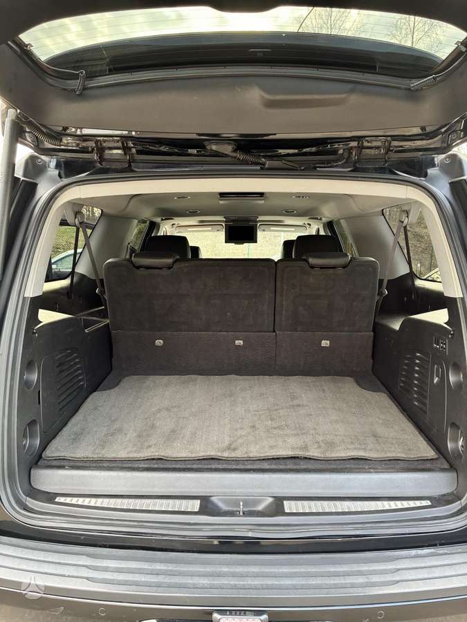 GMC Yukon, 5.3 l., off-road / crossover