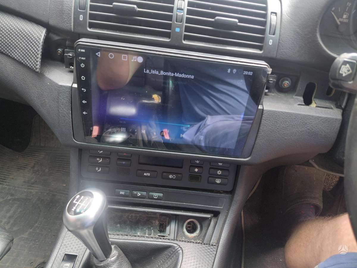 BMW 320, Uuu, Vaziuoja