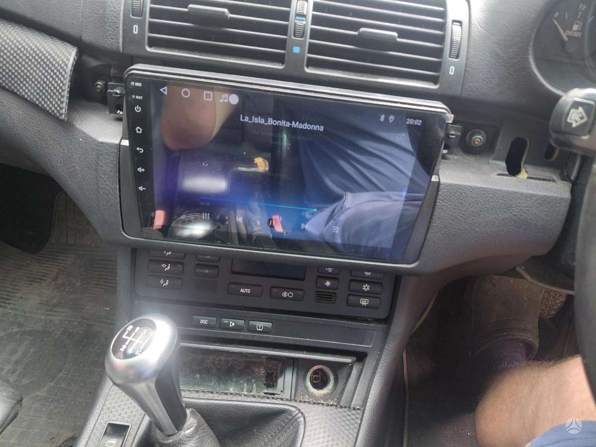BMW 320, Uuu, Vaziuoja