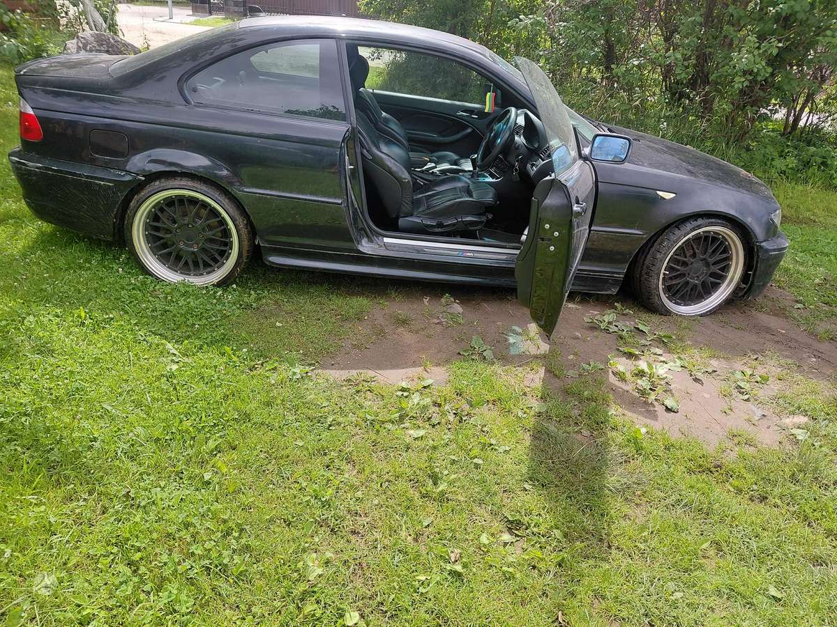 BMW 320, Uuu, Vaziuoja