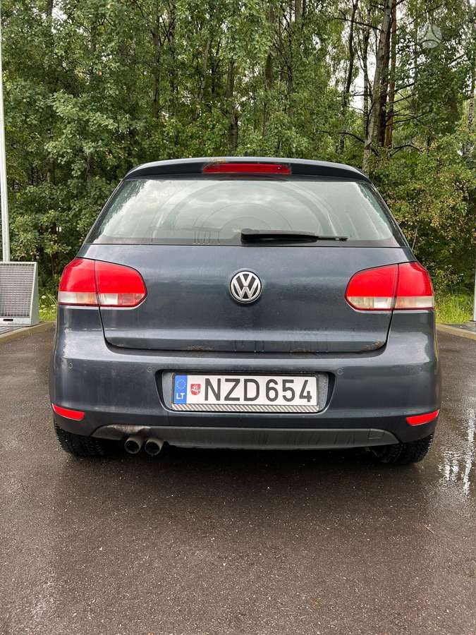 Volkswagen Golf - 4