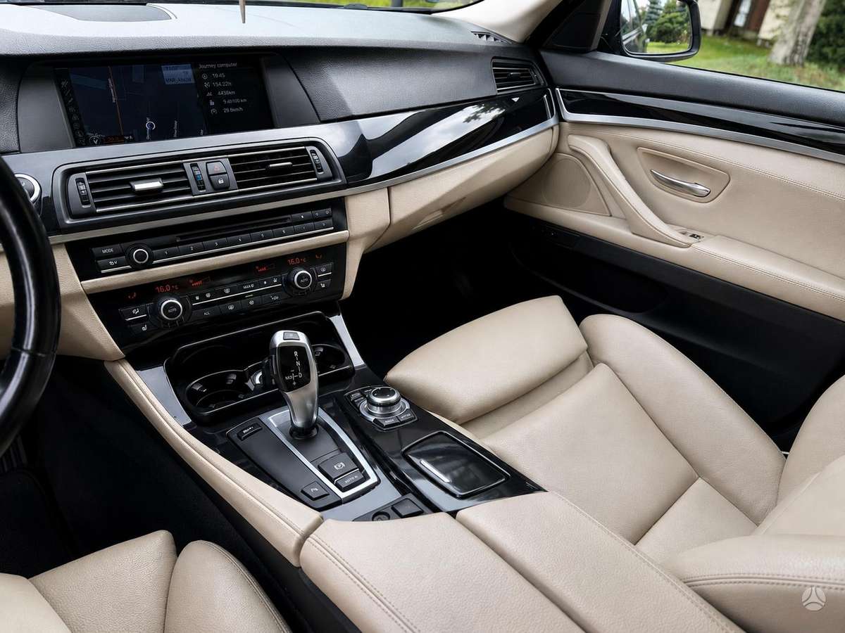 BMW 530, wagon