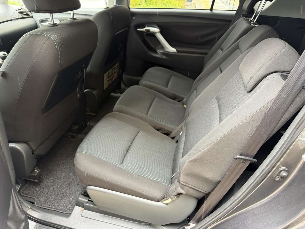 Toyota Verso - 10