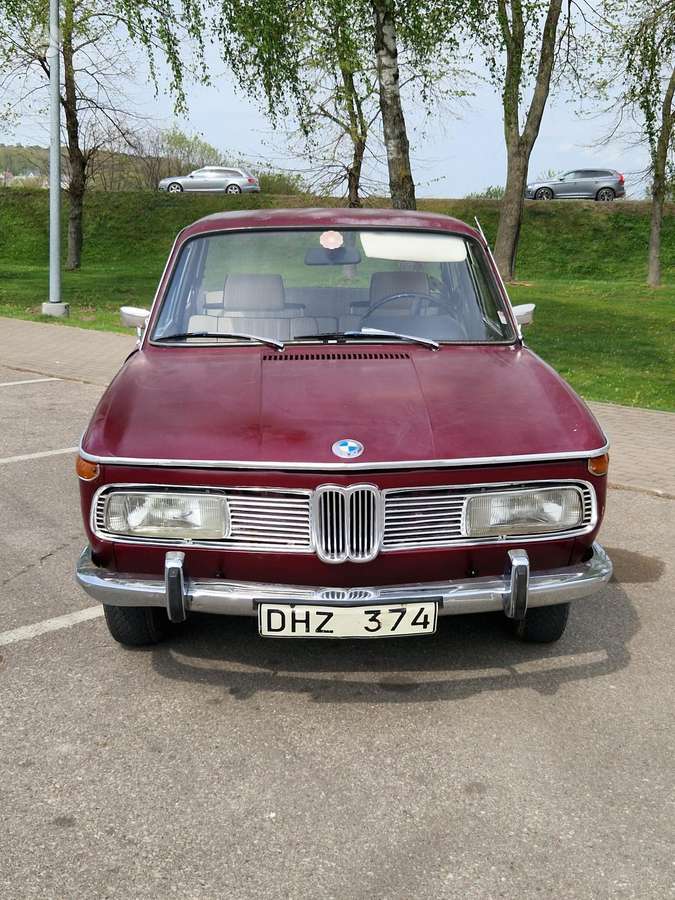 BMW 2000, 2.0 l., Седан