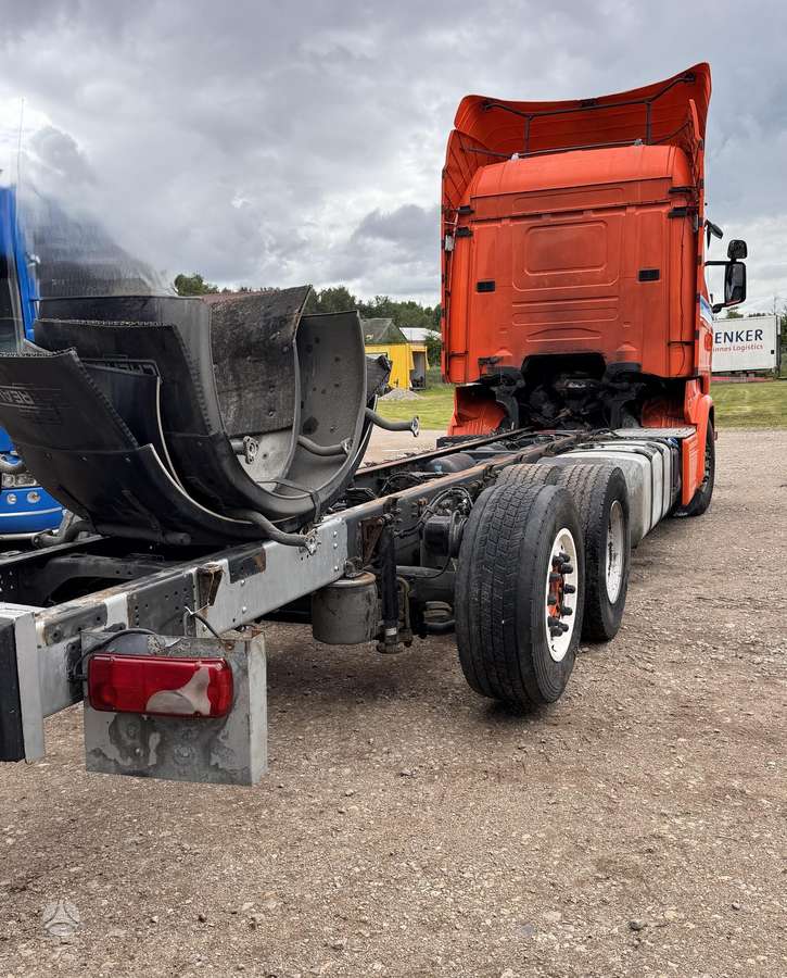 Scania R520 , V8, шасси