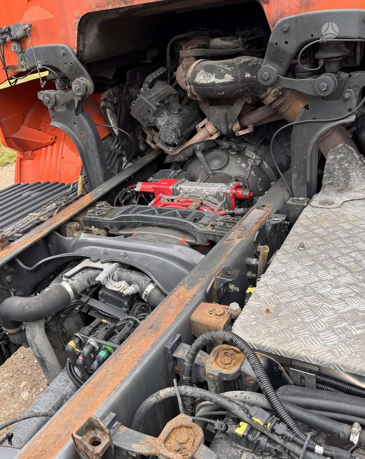 Scania R520 , V8, шасси