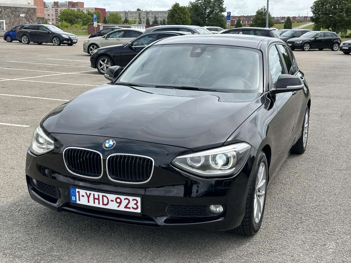 BMW 120, 2.0 l., hatchback