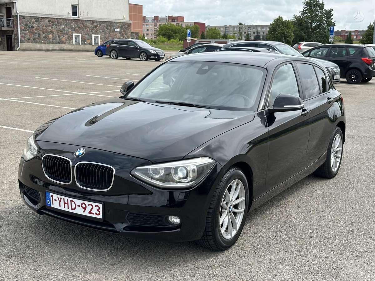 BMW 120, 2.0 l., hatchback