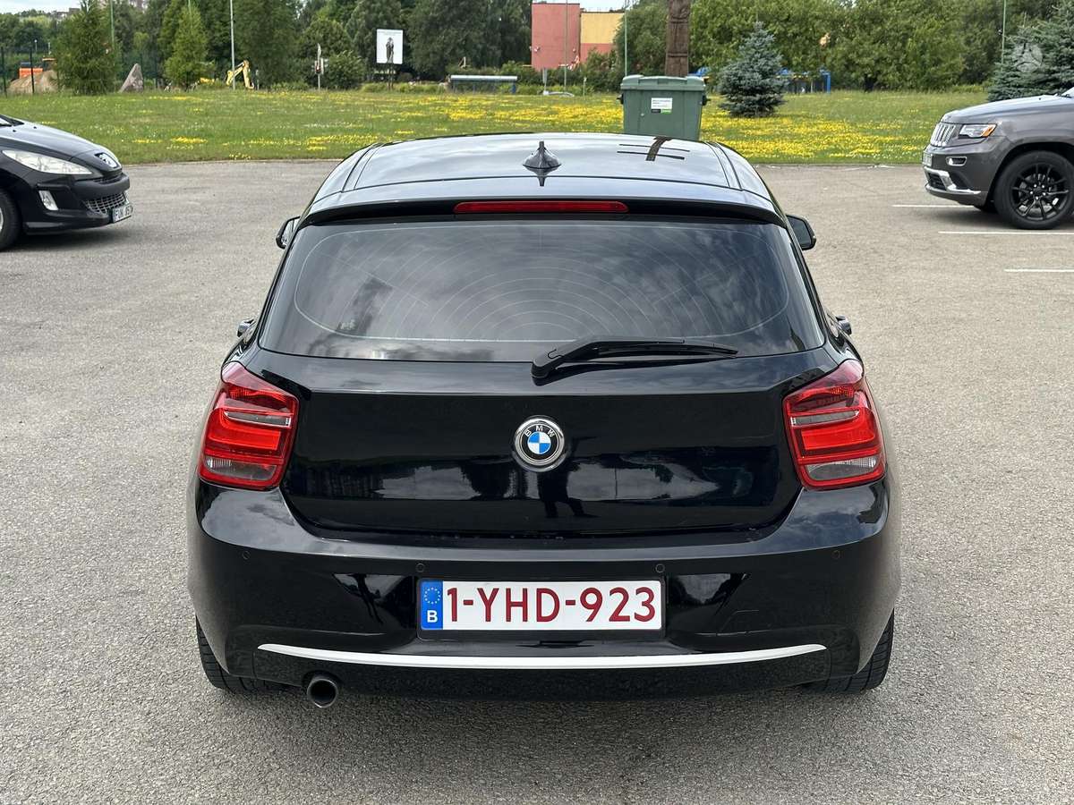 BMW 120, 2.0 l., hatchback