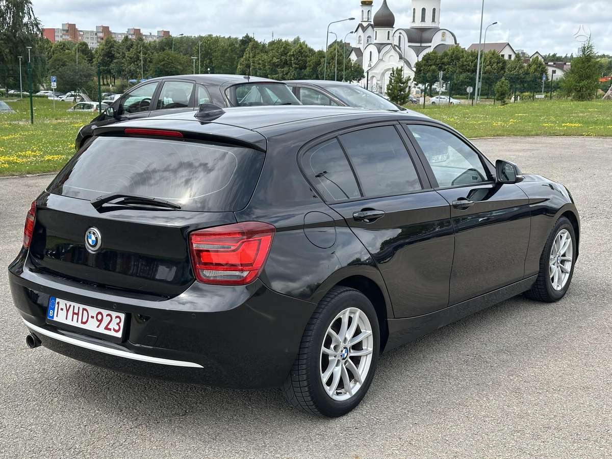 BMW 120, 2.0 l., hatchback