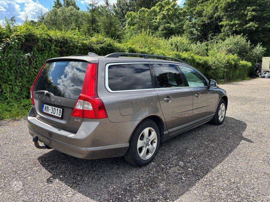 Volvo V70, 2.4 l., Универсал