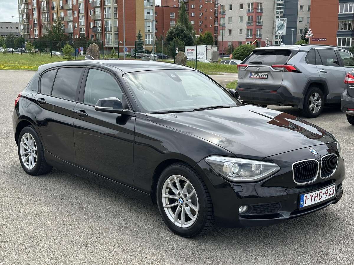 BMW 120, 2.0 l., hatchback