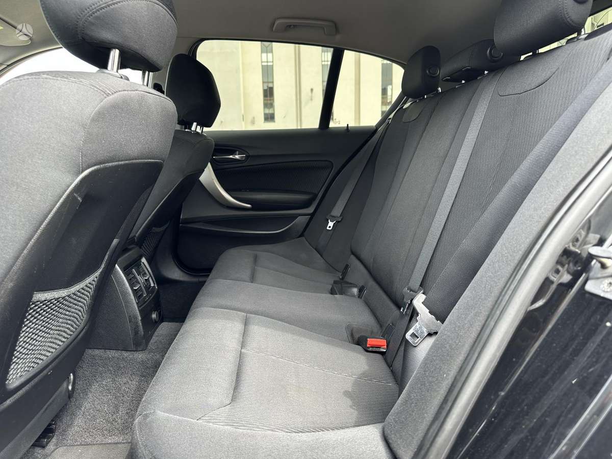 BMW 120, 2.0 l., hatchback