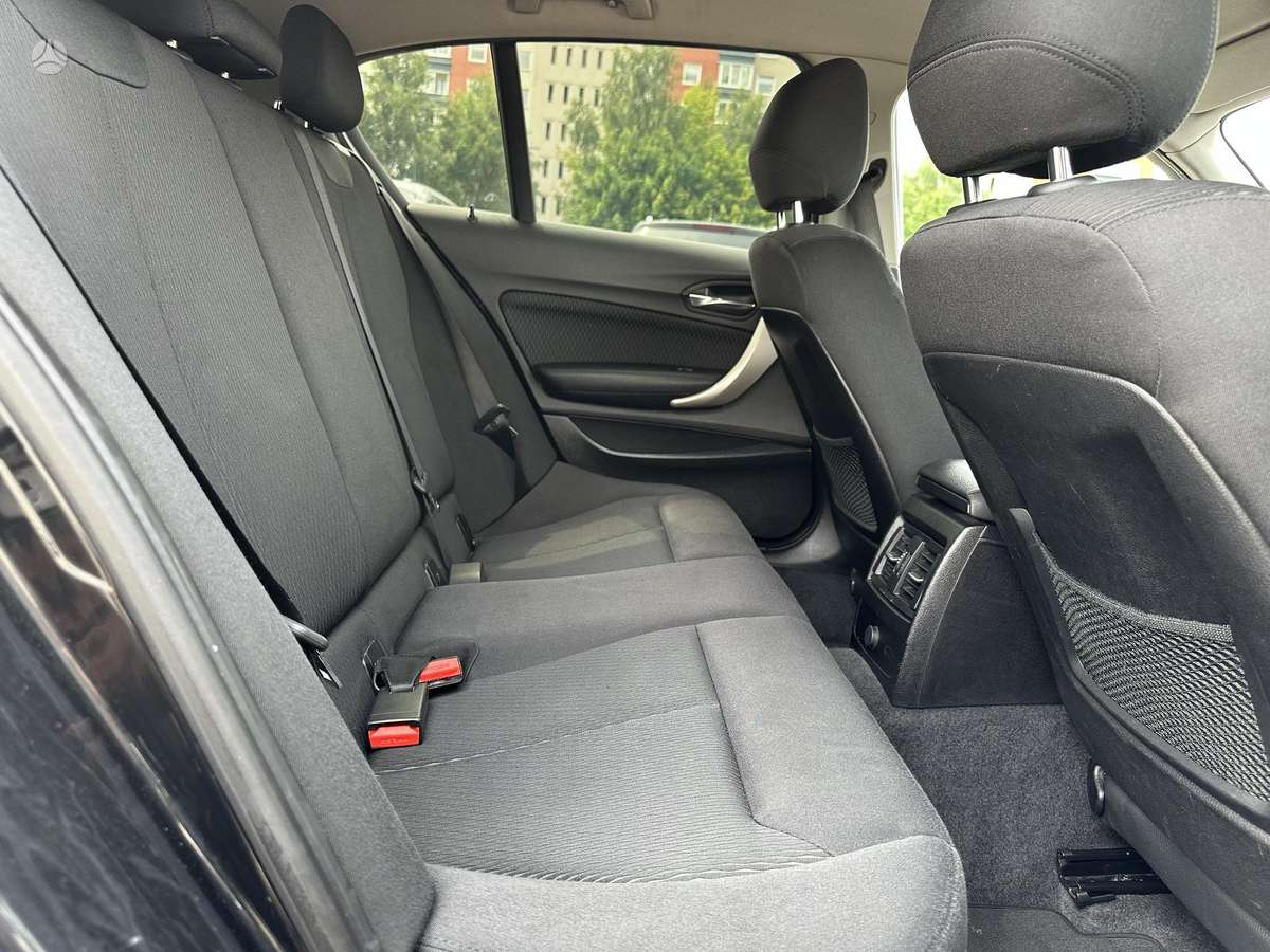 BMW 120, 2.0 l., hatchback