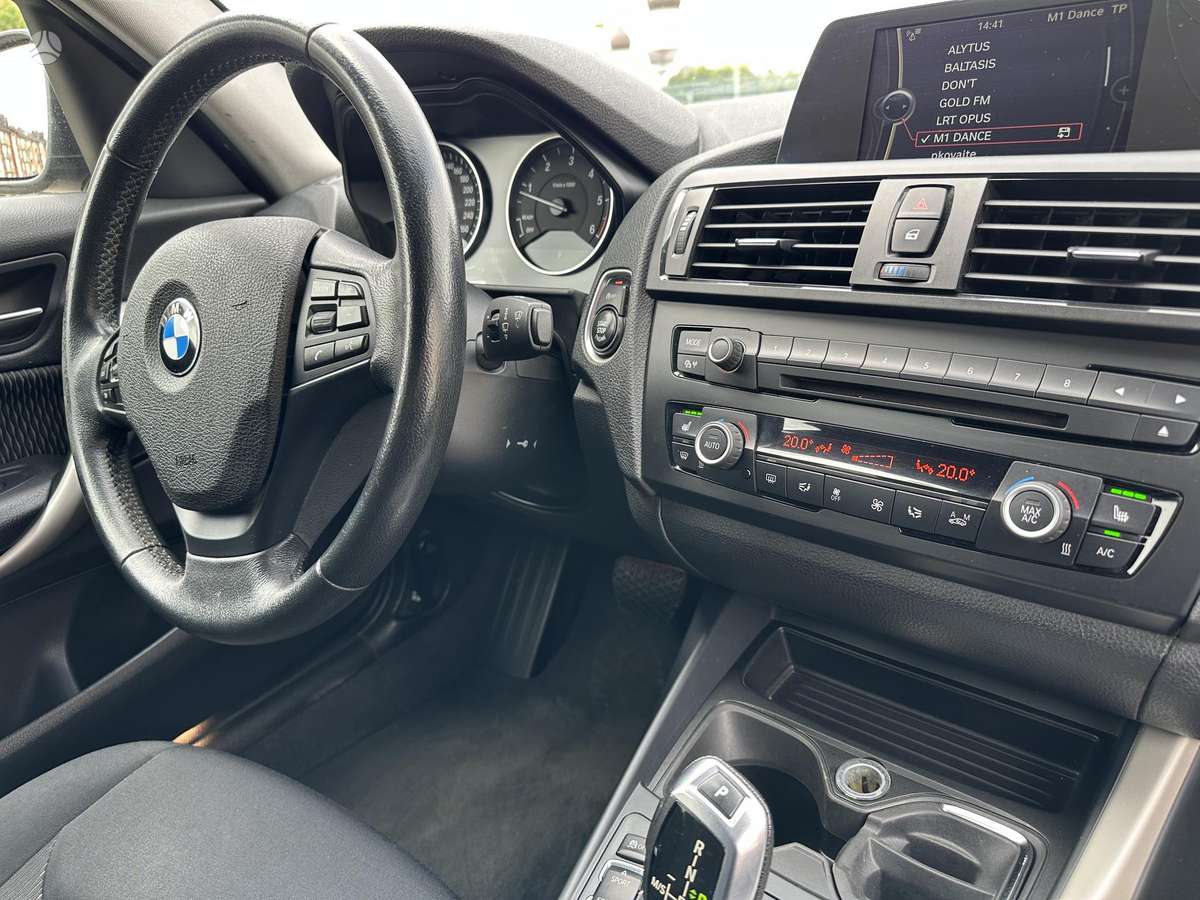 BMW 120, 2.0 l., hatchback