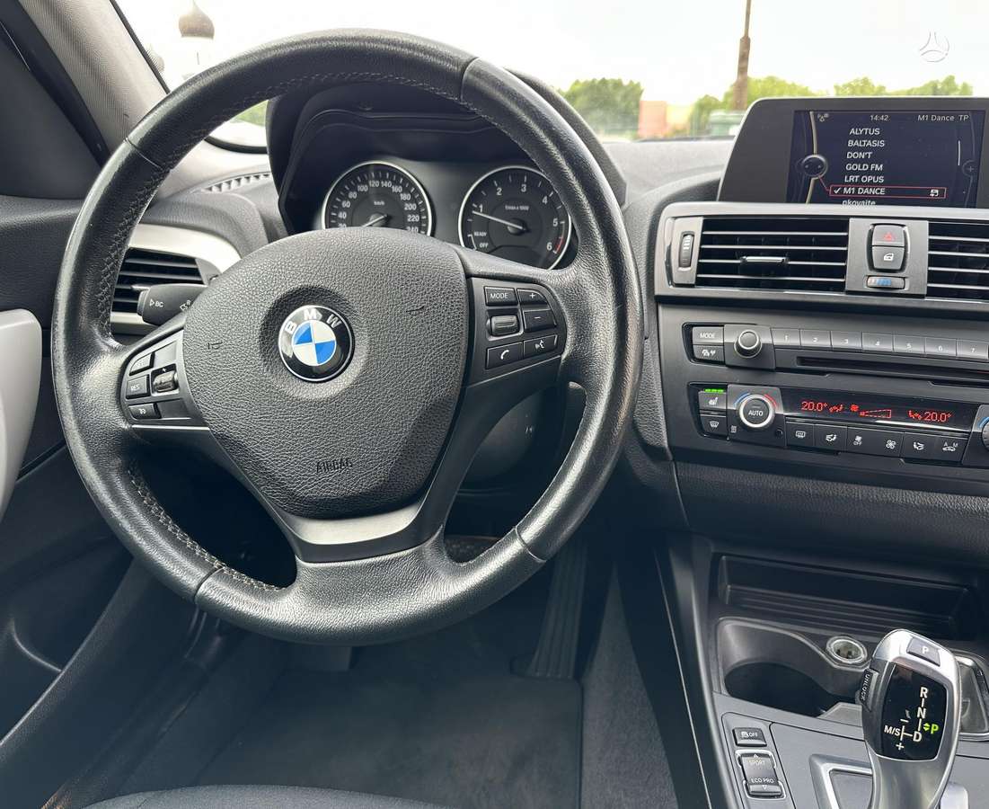 BMW 120, 2.0 l., hatchback